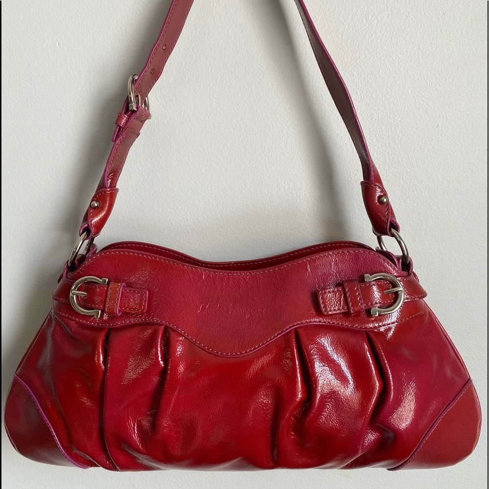 AUTHENTIC PATTENT LEATHER SALVATORE FERRAGAMO MINI SHOULDER BAG